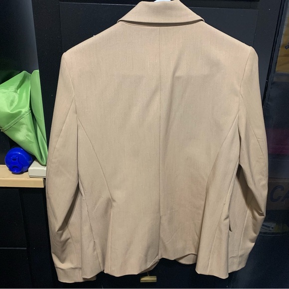 New York & Company 7th Avenue Design Studio Tan/Brown Blazer/Jacket. Size 8. - Picture 15 of 16